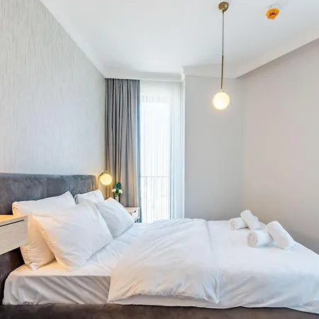 Apartment Trendy Beyoglu: Stylish Nearby *
