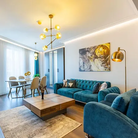 Apartment Trendy Beyoglu: Stylish Nearby