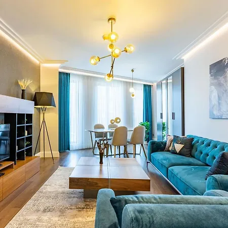 Trendy Beyoglu: Stylish Nearby Apartment Istanbul