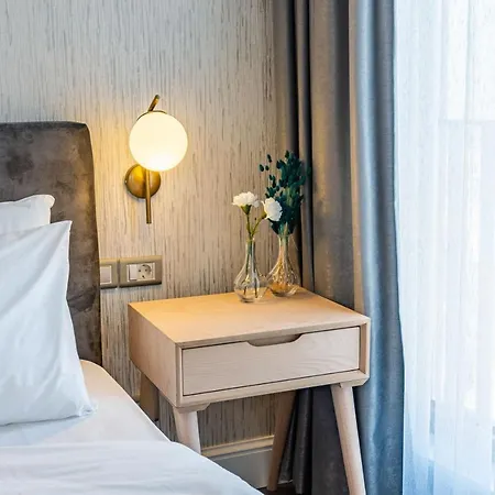 Trendy Beyoglu: Stylish Nearby Apartment